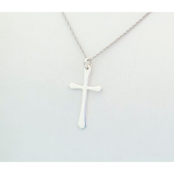 Vintage Sterling Silver Cross Necklace of 18 Inches, E24 - Picture 3 of 4